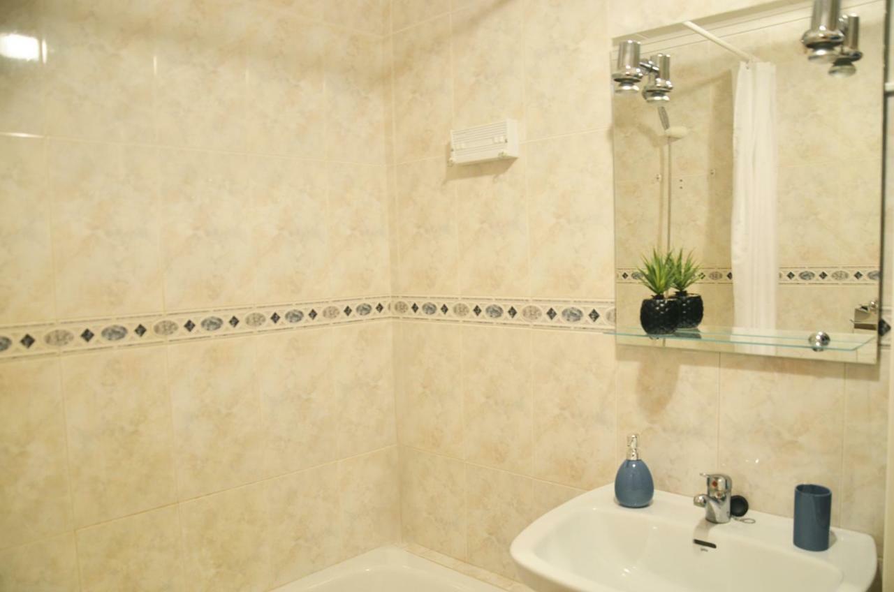 Pretty Studio With Swimming Pool Torrevieja Esterno foto